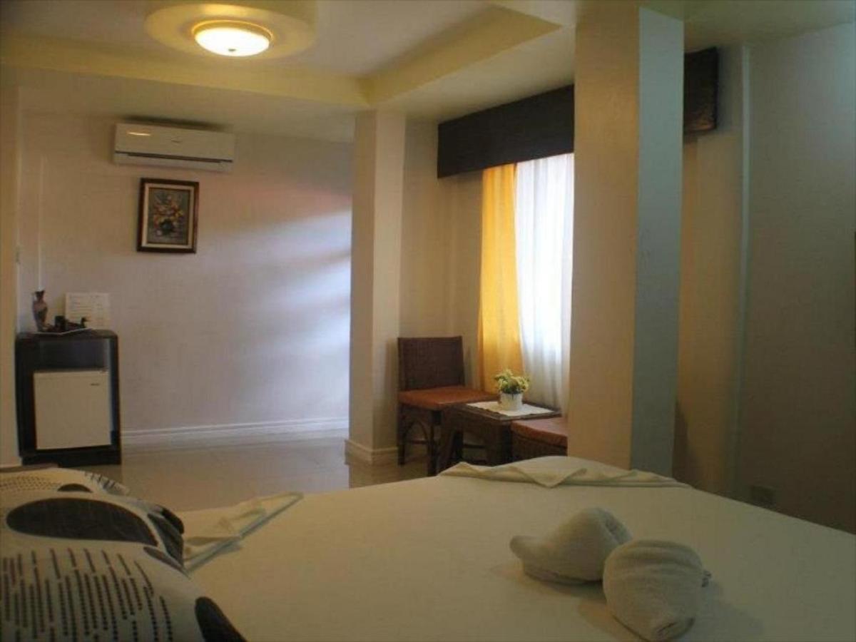 Oyo 621 De Loro Inn Puerto Princesa Dış mekan fotoğraf